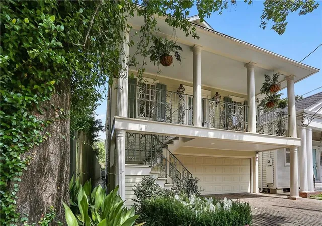 2nd image of 332 Walnut St, New Orleans, LA 70118 | MLS# 2536821