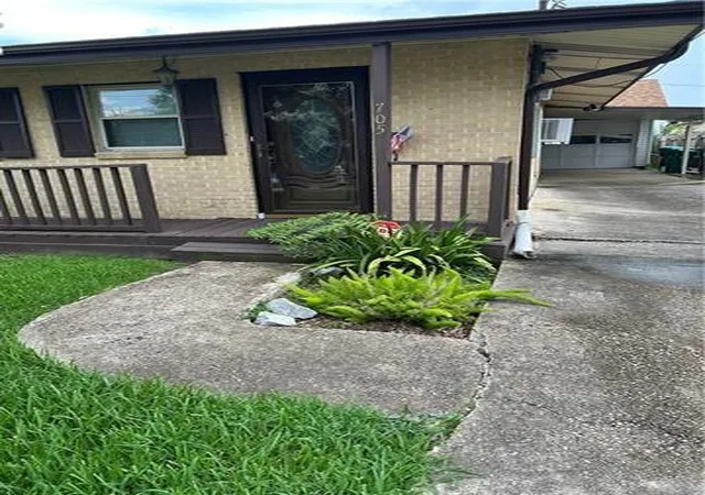 Homes for sale in Kenner, LA | 705 Gerry Dr, Kenner, LA 70062 | MLS# 2537199