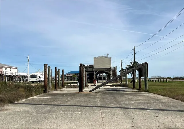 1st image of 106 Rush Ln, Grand Isle, LA 70358 | MLS# 2537579