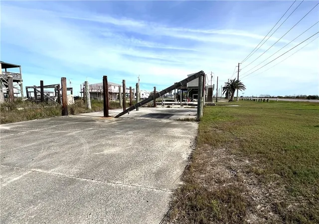2nd image of 106 Rush Ln, Grand Isle, LA 70358 | MLS# 2537579