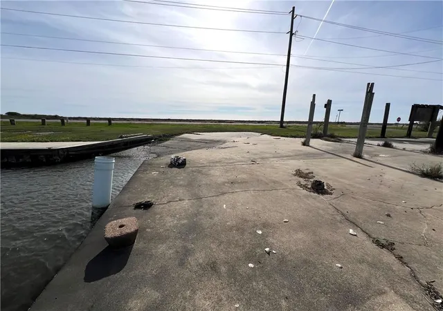 5th image of 106 Rush Ln, Grand Isle, LA 70358 | MLS# 2537579