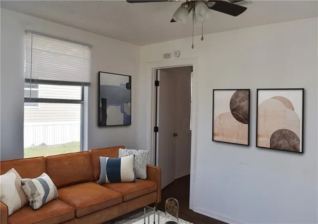 Homes for sale in Metairie, LA | 1351 S Dilton St, Metairie, LA 70003 | MLS# 2537866