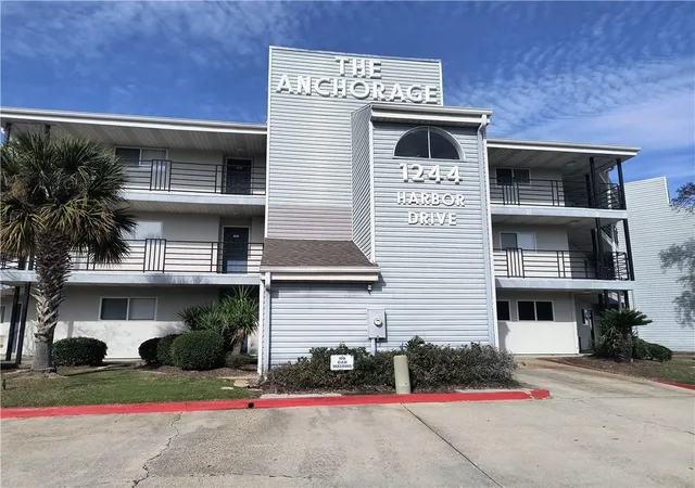 Homes for sale in Slidell, LA | 1244 Harbor Dr #210, Slidell, LA 70458 | MLS# 2537708
