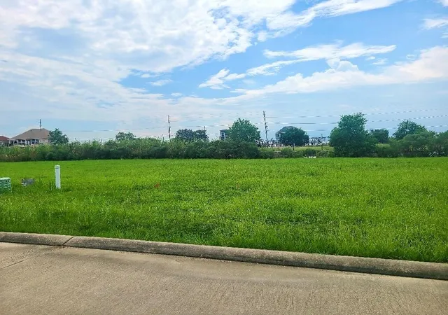 1st image of 1420 Clipper Island Rd, Slidell, LA 70458 | MLS# 2537961