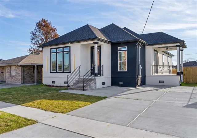 2nd image of 3201 Corinne Dr, Chalmette, LA 70043 | MLS# 2538048