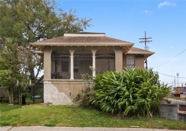 Homes for sale in New Orleans, LA | 4001 Elba St, New Orleans, LA 70125 | MLS# 2537023