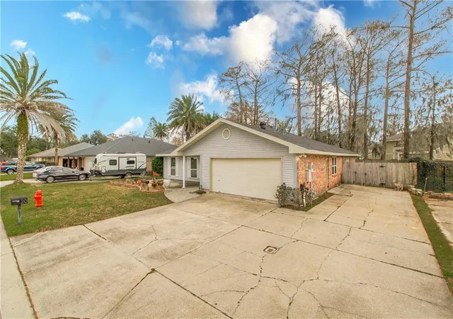 Homes for sale in Destrehan, LA | 20 Parlange Dr, Destrehan, LA 70047 | MLS# 2537240