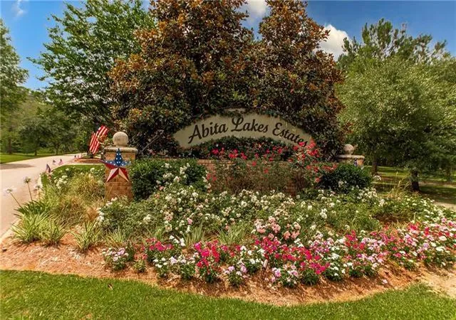 Homes for sale in Covington, LA | 402 Long Lake Dr, Covington, LA 70435 | MLS# 2533672