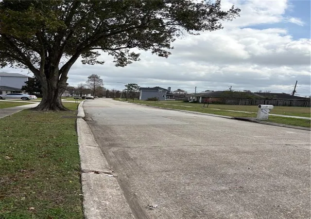 Photo 3 of Land for sale at 321 Bear Dr, Arabi, LA 70032 | MLS# 2537643 | Listing updated on 2026-07-18