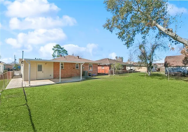 Homes for sale in Harvey, LA | 1381 Maplewood Dr, Harvey, LA 70058 | MLS# 2538137