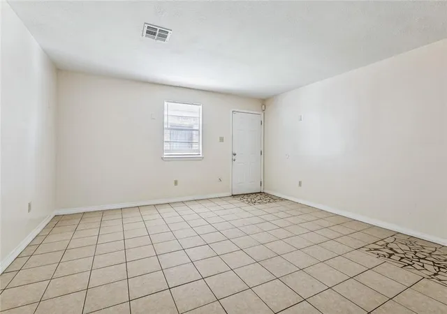 4th image of 6660 Harbourview Dr, New Orleans, LA 70126 | MLS# 2538326