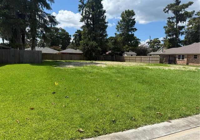 Homes for sale in Destrehan, LA | 189 Dunleith Dr, Destrehan, LA 70047 | MLS# 2538376