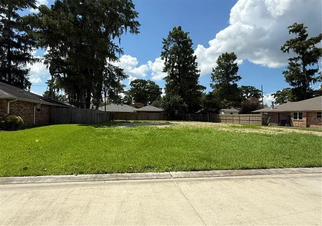 Homes for sale in Destrehan, LA | 189 Dunleith Dr, Destrehan, LA 70047 | MLS# 2538376