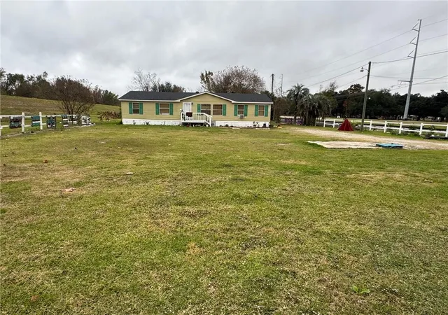 Homes for sale in Belle Chasse, LA | 12887 Hwy 23, Belle Chasse, LA 70037 | MLS# 2534213
