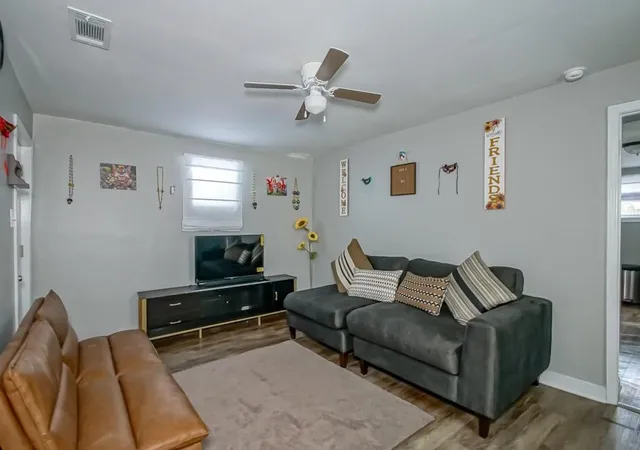 3rd image of 1719 21 N Broad St, New Orleans, LA 70119 | MLS# 2538437