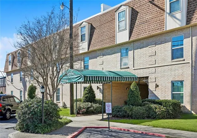 Homes for sale in Metairie, LA | 2704 Whitney Pl #723, Metairie, LA 70002 | MLS# 2538740