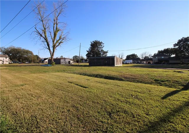 Homes for sale in Belle Chasse, LA | 102 Oak Alley Ct, Belle Chasse, LA 70037 | MLS# 2538975