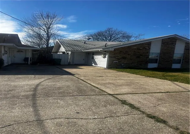 Homes for sale in Harvey, LA | 852 1st Ave, Harvey, LA 70058 | MLS# 2539177
