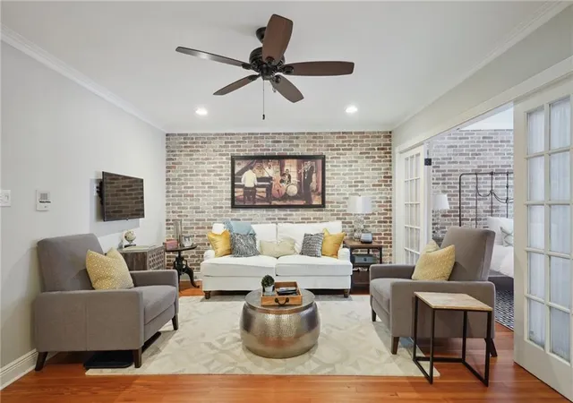 5th image of 214 Chartres St, New Orleans, LA 70130