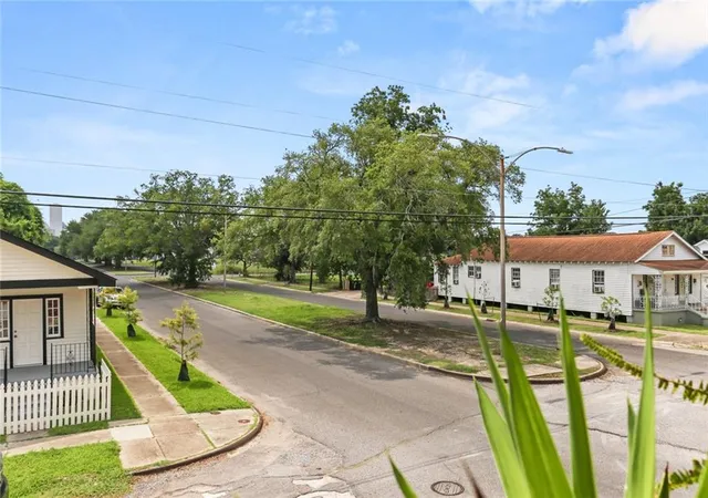 3rd image of 700 Leboeuf St, New Orleans, LA 70114 | MLS# 2537973