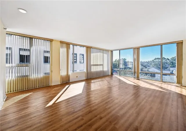 3rd image of 2100 St Charles Ave #5C, New Orleans, LA 70130 | MLS# 2537903