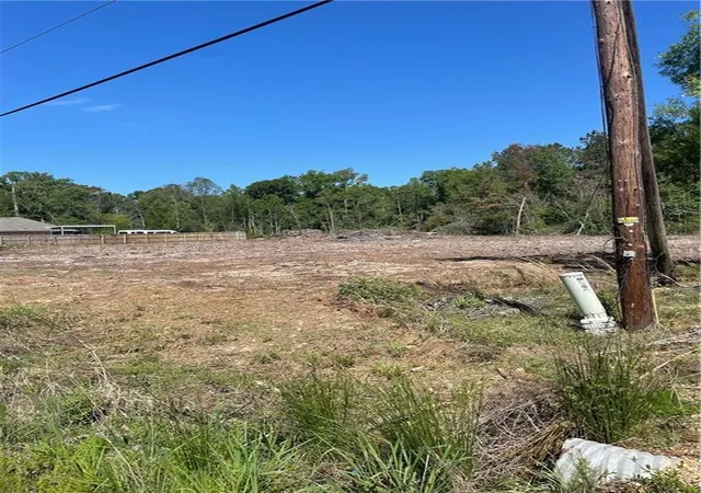 Photo 2 of Land for sale at 21163 E Highway 22, Ponchatoula, LA 70454 | MLS# 2538944 | Listing updated on 2026-06-01
