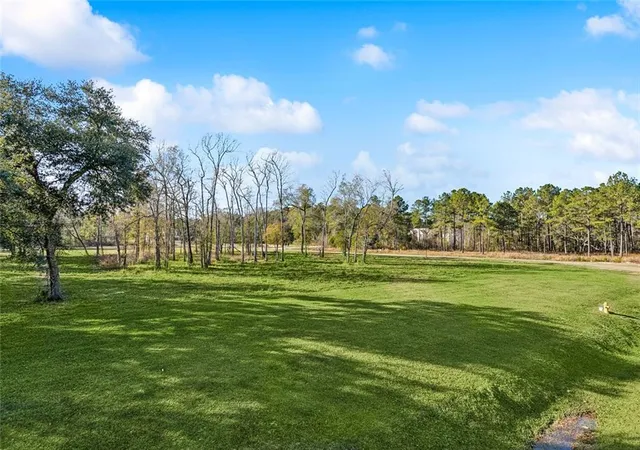 2nd image of 12745 Crossvine Dr, Covington, LA 70433 | MLS# 2539435