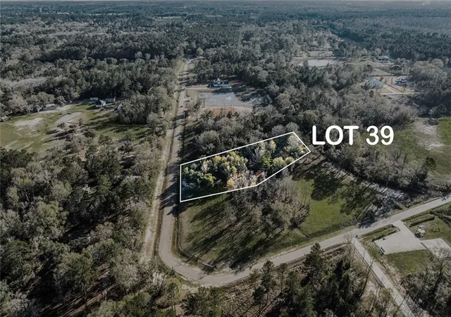 1st image of 12741 Crossvine Dr, Covington, LA 70433 | MLS# 2539265