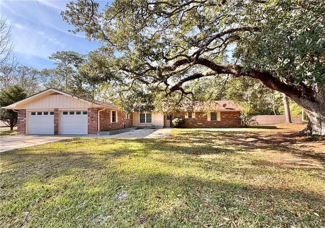 Photo 1 of Sale Pending at 105 Athene Dr, Slidell, LA 70460 | MLS# 2539436 | Listing updated on 2026-06-01