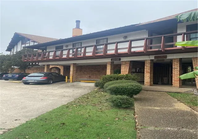 Homes for sale in Metairie, LA | 2305 Cleary Ave #217, Metairie, LA 70001 | MLS# 2539634