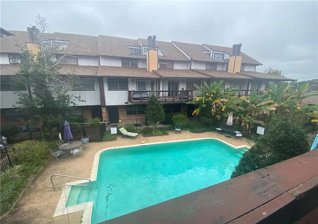 Homes for sale in Metairie, LA | 2305 Cleary Ave #217, Metairie, LA 70001 | MLS# 2539634