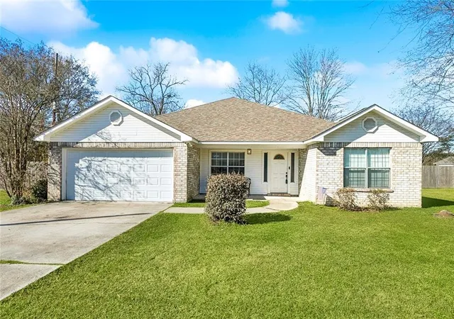 1st image of 41213 Schafer Dr, Hammond, LA 70403 | MLS# 2540112