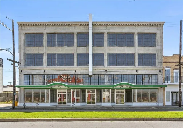 10th image of 1824 Oretha Castle Haley Blvd #301, New Orleans, LA 70113 | MLS# 2539875