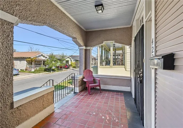 Homes for sale in New Orleans, LA | 4230 S Johnson St, New Orleans, LA 70125 | MLS# 2540589