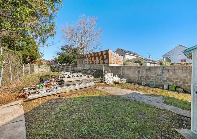 Listing Photo 4 - Condo for sale in building located at 2215-2217 Dumaine St, New Orleans, LA 70119