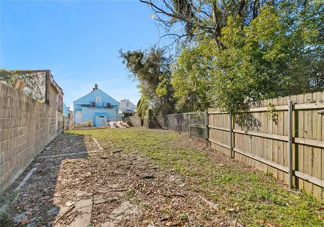 Listing Photo 5 - Condo for sale in building located at 2215-2217 Dumaine St, New Orleans, LA 70119