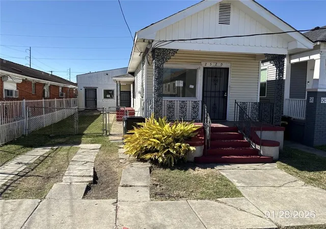 Homes for sale in New Orleans, LA | 2520 Annette St, New Orleans, LA 70119 | MLS# 2540690
