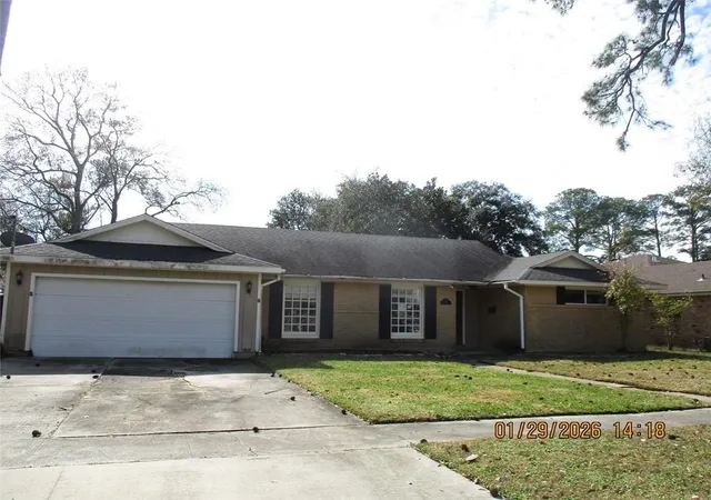 Homes for sale in Slidell, LA | 327 Dorset Dr, Slidell, LA 70458 | MLS# 2540737