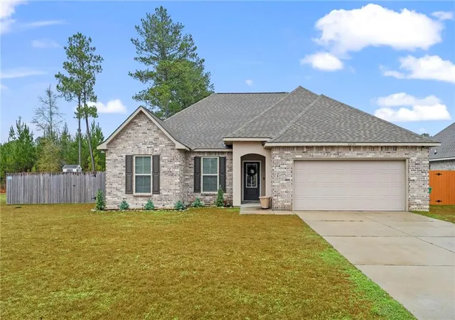 Photo 1 of Single family home for sale at 26131 Trinity Ln, Ponchatoula, LA 70454 | MLS# 2540483 | Listing updated on 2026-08-03