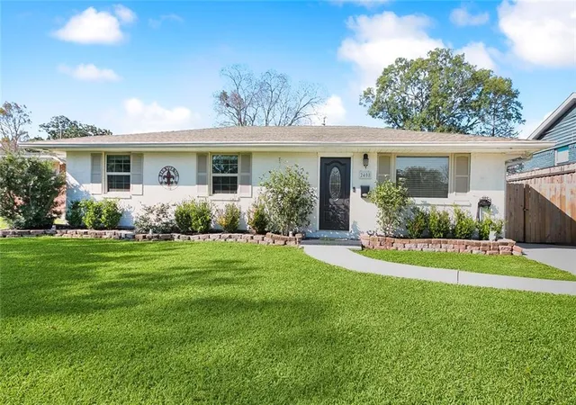 Homes for sale in Metairie, LA | 2408 Massachusetts Ave, Metairie, LA 70003 | MLS# 2541155