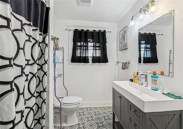 Listing Photo 5 - Condo for sale in building located at 2604 06 Frenchmen St, New Orleans, LA 70119