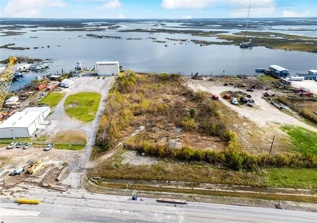 1st image of 6321 Paris Rd, Chalmette, LA 70043 | MLS# 2541483