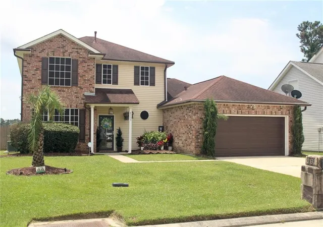 Photo 1 of Single family home for sale at 2132 Wellington Ln, Slidell, LA 70461 | MLS# 2541572 | Listing updated on 2026-07-23