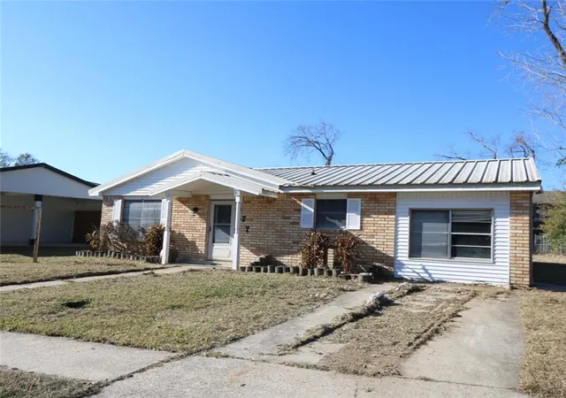 Photo 2 of Sale Pending at 377 Shadow Ln, La Place, LA 70068 | MLS# 2541224 | Listing updated on 2026-07-30