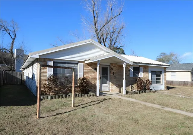 Photo 3 of Sale Pending at 377 Shadow Ln, La Place, LA 70068 | MLS# 2541224 | Listing updated on 2026-07-30