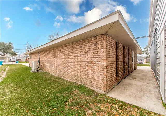 Homes for sale in Luling, LA | 226 Davis Dr, Luling, LA 70070 | MLS# 2541118