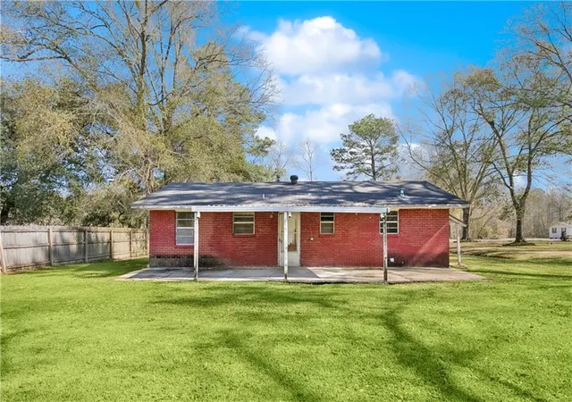 Homes for sale in Tickfaw, LA | 48459 Whiskey Ln, Tickfaw, LA 70466 | MLS# 2541731