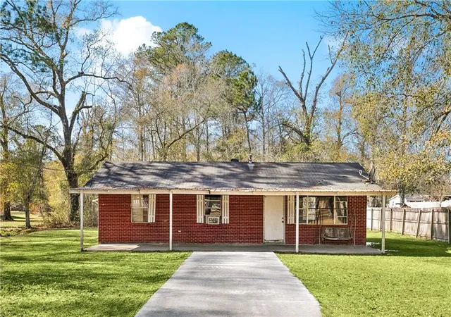 Homes for sale in Tickfaw, LA | 48459 Whiskey Ln, Tickfaw, LA 70466 | MLS# 2541731