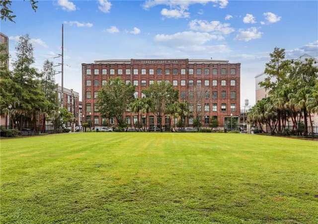 2nd image of 1107 S Peters St #508, New Orleans, LA 70130 | MLS# 2541180