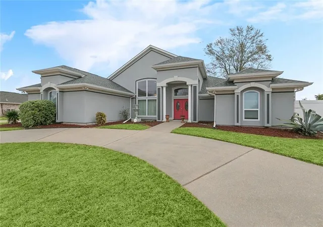 Homes for sale in Luling, LA | 513 Maryland Dr, Luling, LA 70070 | MLS# 2541257
